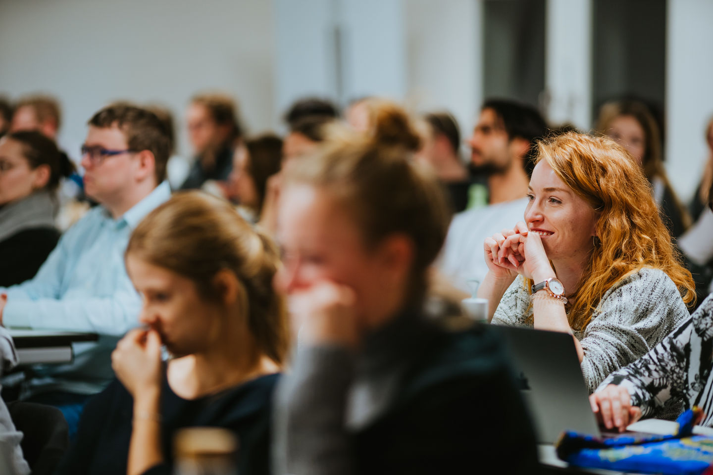 26. Marketing-Forum am 15. Januar 2020: BVG-Marketingleiter Frank Büch diskutiert mit Studierenden die Imagekampagne "Weil wir dich lieben". 