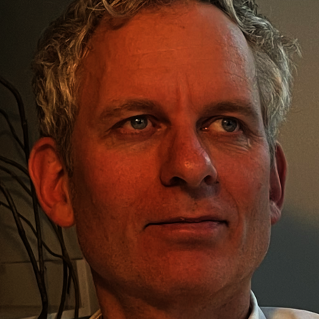 Prof. Dr. Martin Hillebrand