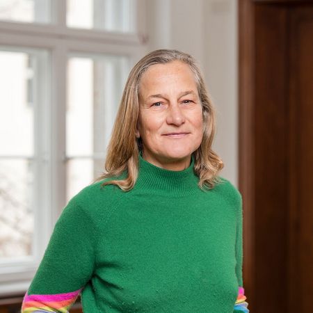 Prof. Dr. Christine Bartsch