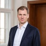 Prof. Dr. Florian Hackelberg