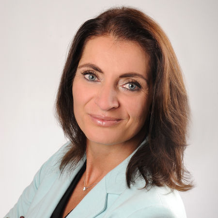 Prof. Dr. Sandra Schmidt Prof. Dr. Sandra Schmidt