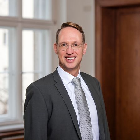 Prof. Dr. Tim Lohse Prof. Dr. Tim Lohse