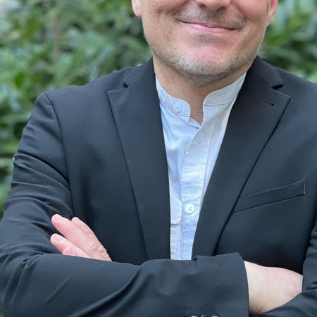 Dr. Florian Flörsheimer Dr. Florian Flörsheimer