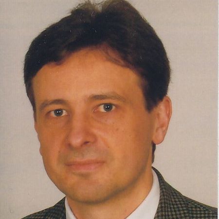 Prof. Dr. André Tomfort Prof. Dr. André Tomfort