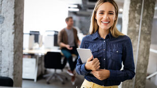 Bachelor-Studiengang VWL/ Economics an der HWR Berlin. Foto: © nd3000/ Getty Images/ iStockphoto