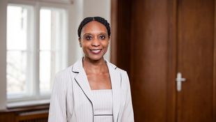 Prof. Dr. Fatoumata Camara, Professur für Wirtschaftsinformatik, insbes. transformative Technologien