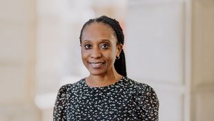 Prof. Dr. Fatoumata Camara, Professur für Wirtschaftsinformatik, insbes. transformative Technologien
