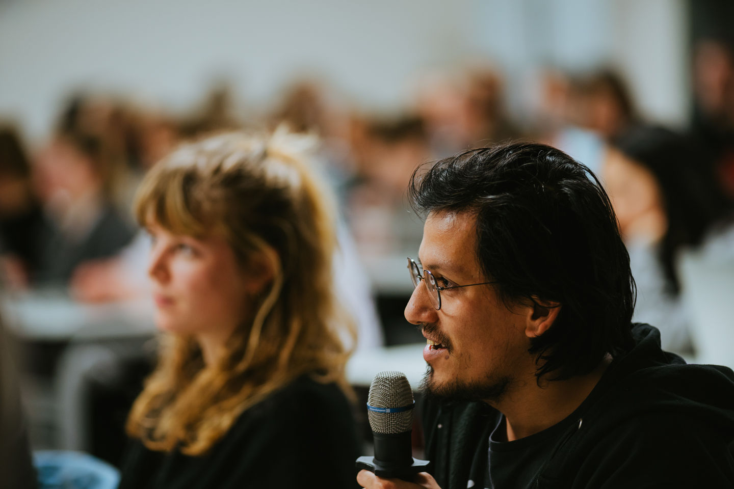 26. Marketing-Forum am 15. Januar 2020: BVG-Marketingleiter Frank Büch diskutiert mit Studierenden die Imagekampagne "Weil wir dich lieben". 