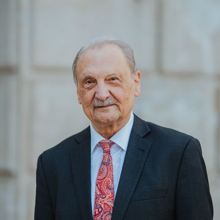 Peter Lange Peter Lange