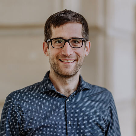 Dr. Michael Graffius Dr. Michael Graffius