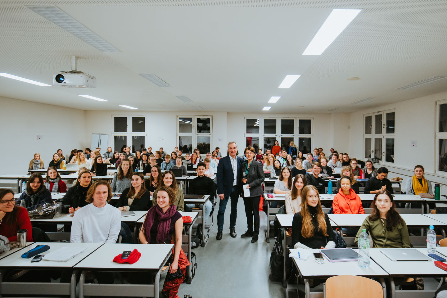26. Marketing-Forum am 15. Januar 2020: BVG-Marketingleiter Frank Büch diskutiert mit Studierenden die Imagekampagne "Weil wir dich lieben".