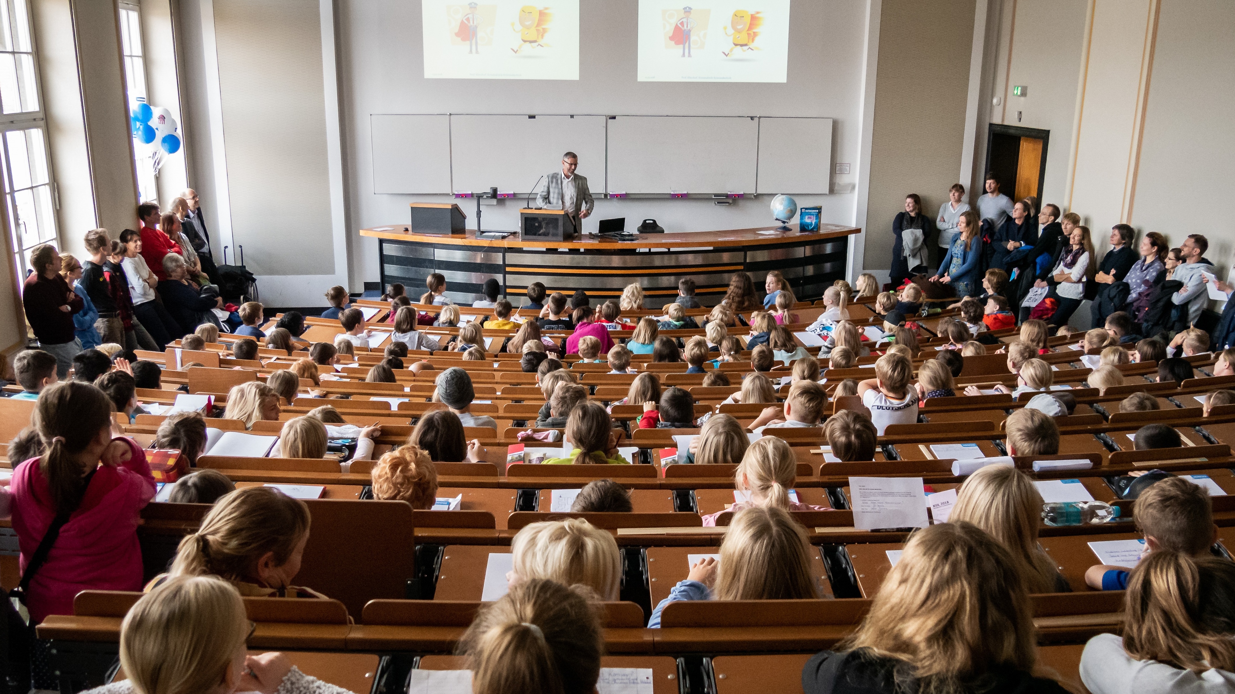 Die Kinderuni Lichtenberg Ist Eröffnet Hwr Berlin