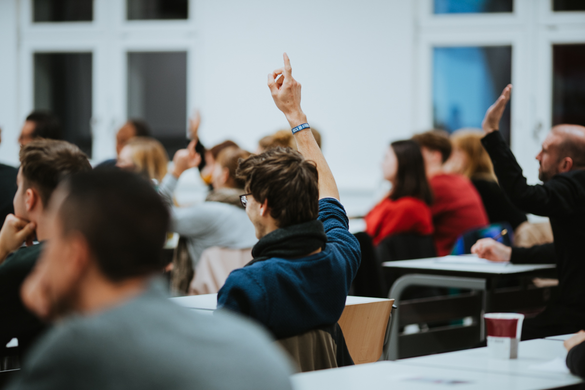 Energiewende meistern: Podiumsdiskussion bei der Semestereröffnung des Studium Generale der HWR Berlin am 29. Oktober 2019