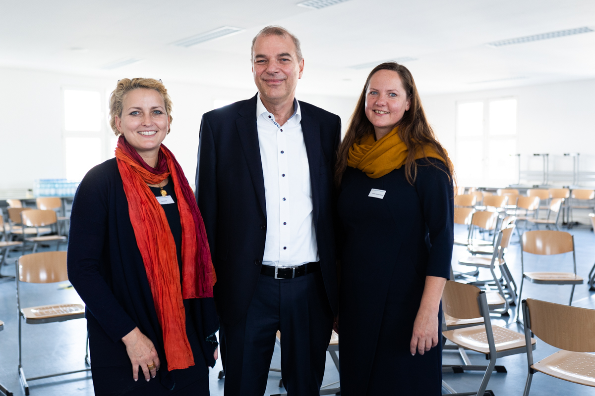 Zertifikat: Am 26. und 30. Oktober 20119 machten mehr als 100 Schülerinnen und Schüler an der HWR Berlin ihren Wirtschaftsführerschein.