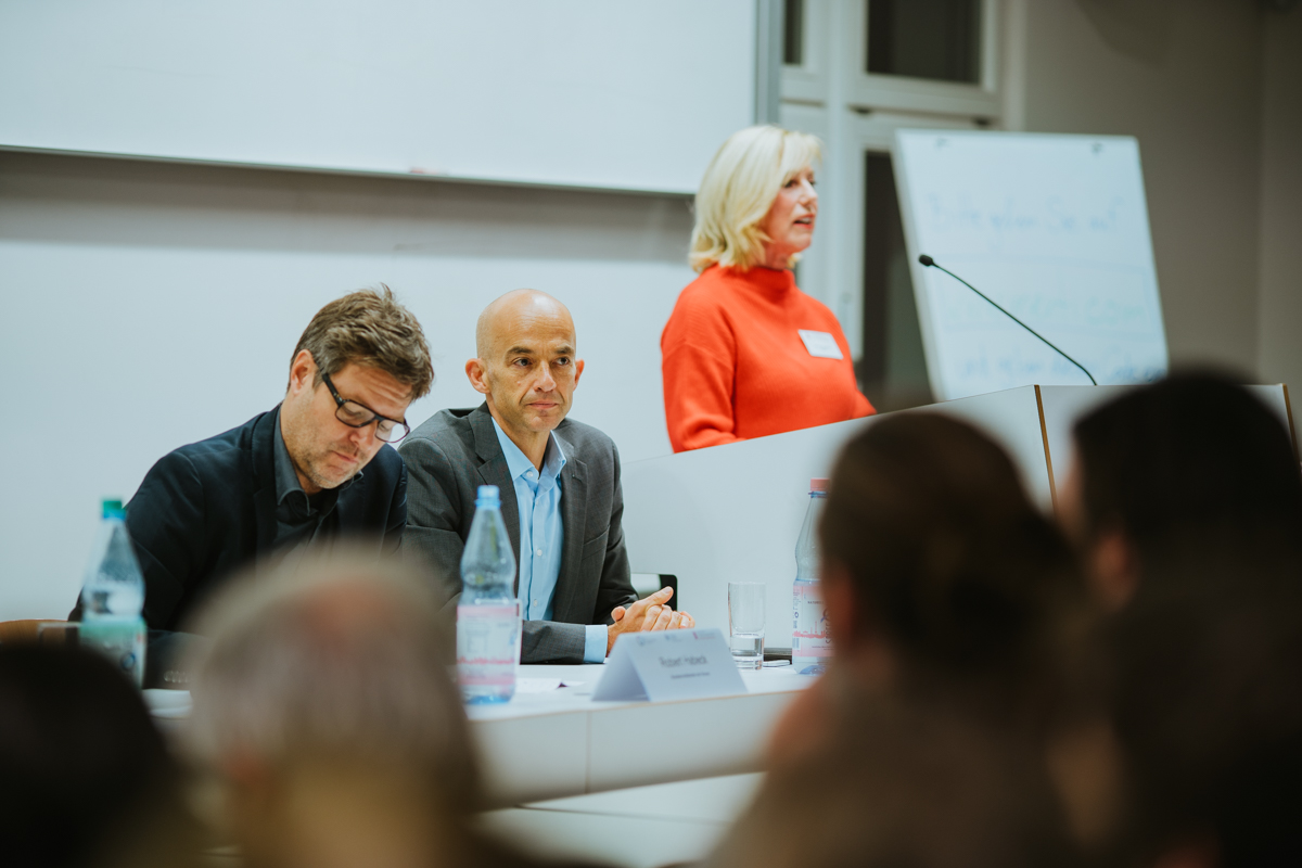 Demokratie und Nachhaltigkeit: 230 Interessierte diskutierten beim 19. Nachhaltigkeitsforum der HWR Berlin am 4. November. Gastredner war Robert Habeck, Bundesvorsitzender der Grünen.