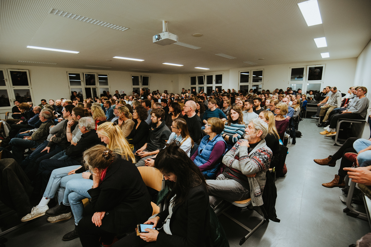 Demokratie und Nachhaltigkeit: 230 Interessierte diskutierten beim 19. Nachhaltigkeitsforum der HWR Berlin am 4. November. Gastredner war Robert Habeck, Bundesvorsitzender der Grünen.