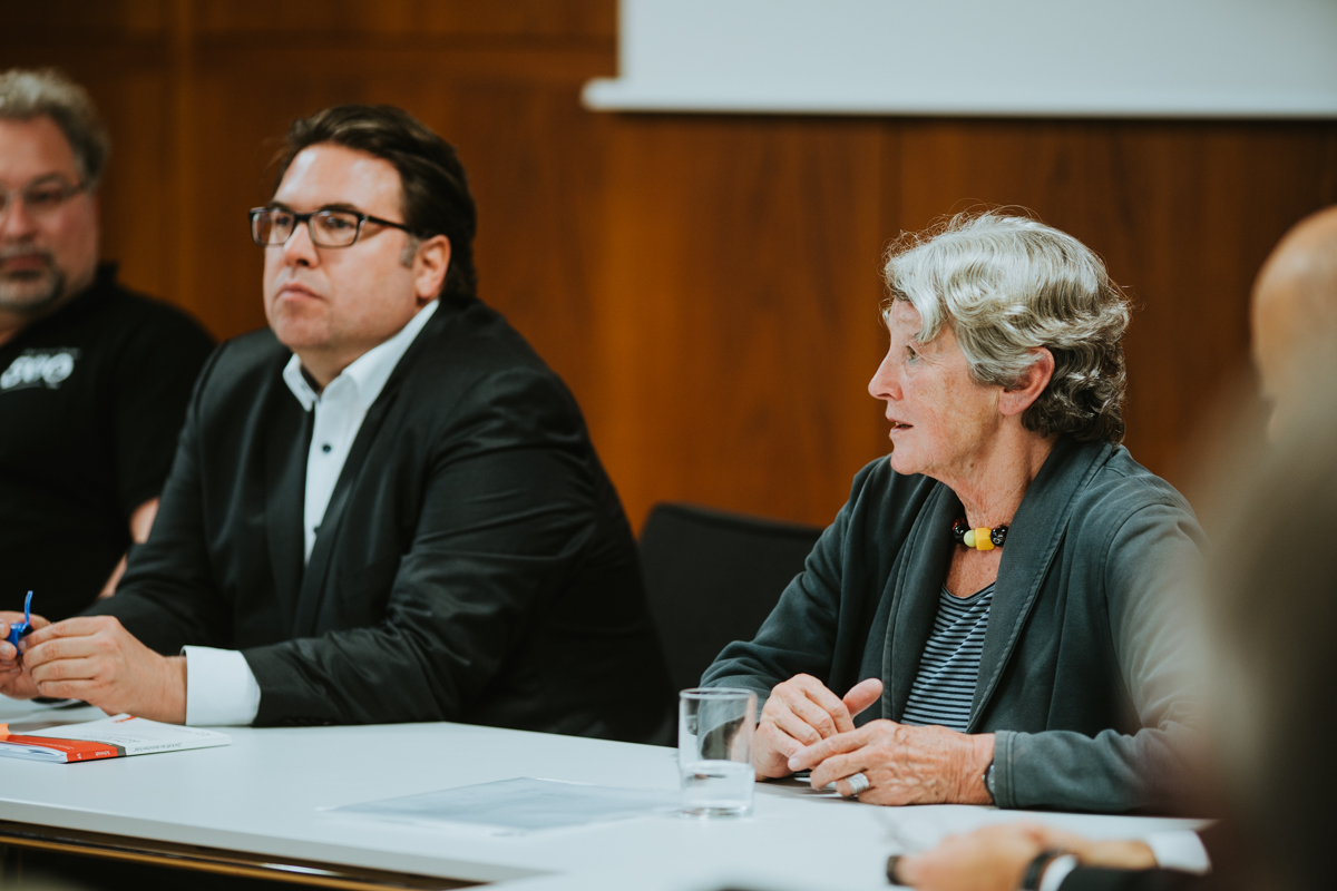 Buchvorstellung "Die Kraft der deutschen Erde" am 7. Oktober 2019: Holger Eichele mit der Autorin Prof. Dr. Dorothea Schmidt