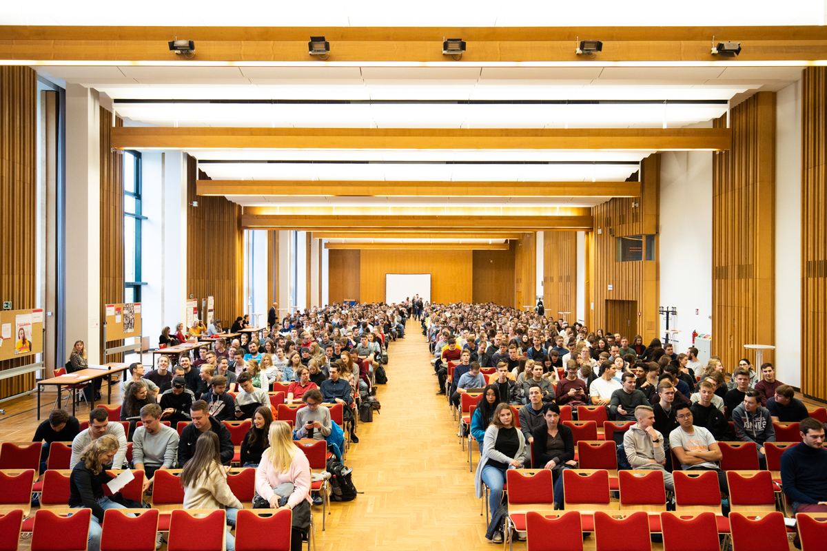 Semestereröffnung des Fachbereichs 2 Duales Studium am 21. Oktober 2019 im Audimax der HWR Berlin am Campus Lichtenberg.