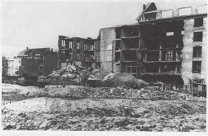 Das Gebäude Badensche Straße 50-51 im Jahr 1946